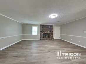 166 Hill Ln in Ellenwood, GA - Building Photo - Building Photo