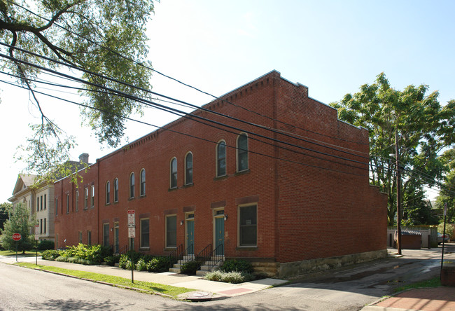 433-439 W 4th Ave in Columbus, OH - Foto de edificio - Building Photo