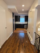 323 Centre Ave in New Rochelle, NY - Building Photo - Building Photo