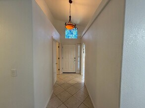 521 Pecan Dr in Ripon, CA - Building Photo - Building Photo