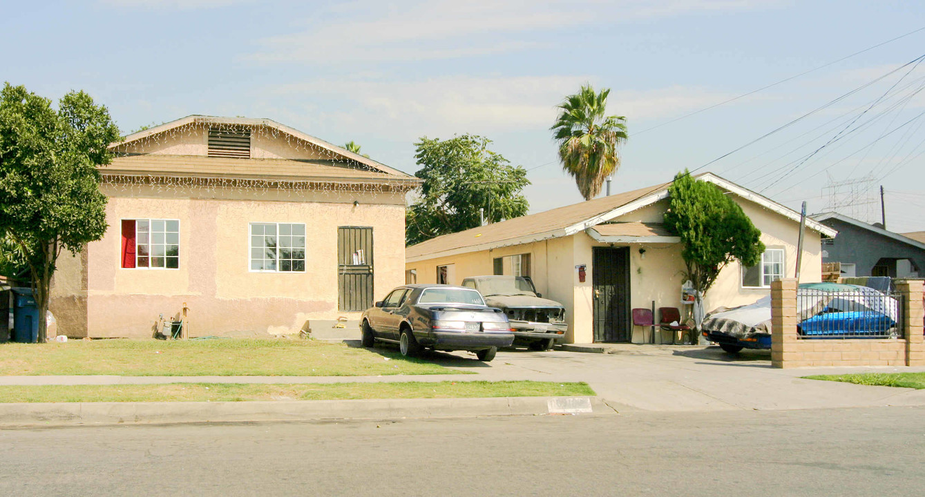 6910 Chanslor Ave in Bell, CA - Building Photo