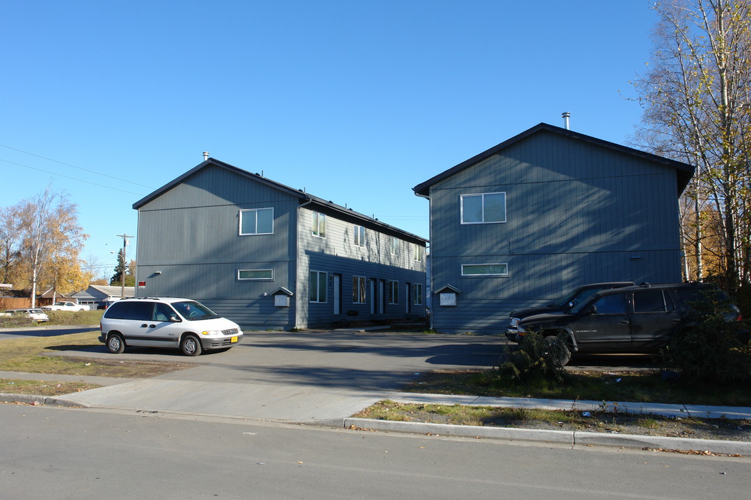 Four Plex in Anchorage, AK - Building Photo