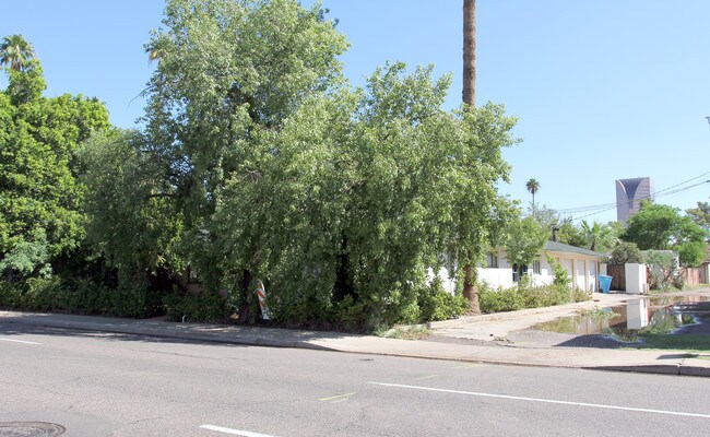 545 W Coronado Rd in Phoenix, AZ - Foto de edificio - Building Photo