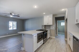 557 W Toledo St in Chandler, AZ - Building Photo - Building Photo