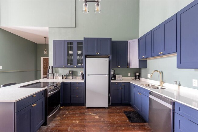 2111 Postoffice St-Unit -1 in Galveston, TX - Building Photo - Building Photo