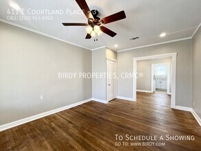 411 E Courtland Pl in San Antonio, TX - Foto de edificio - Building Photo