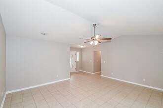 8476 Allwine Ct in Jacksonville, FL - Building Photo - Building Photo