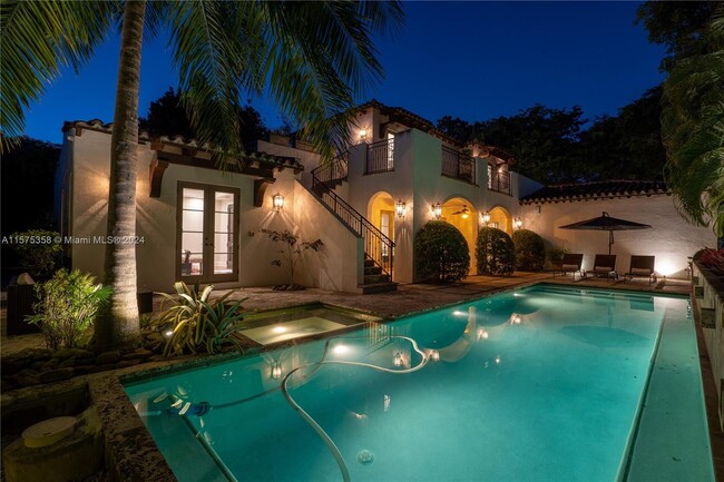932 Escobar Ave in Coral Gables, FL - Building Photo - Building Photo