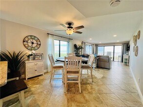 10310 S Ocean Dr in Jensen Beach, FL - Building Photo - Building Photo