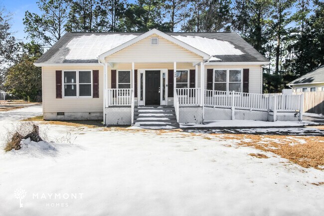 548 Lake Park Dr