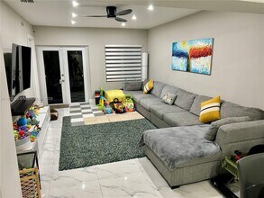 13560 NW 2nd Ave in North Miami, FL - Building Photo - Building Photo