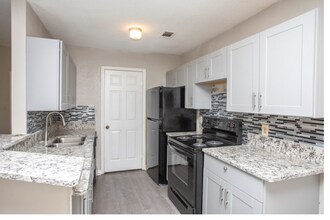 Villas at Autumn Hills in Union City, GA - Building Photo - Interior Photo