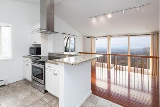 200 Bent Tree Rd in Asheville, NC - Building Photo - Building Photo