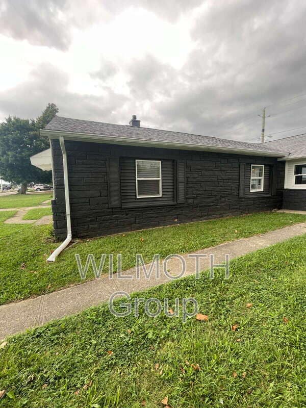6226 East 21st St in Indianapolis, IN - Building Photo - Building Photo