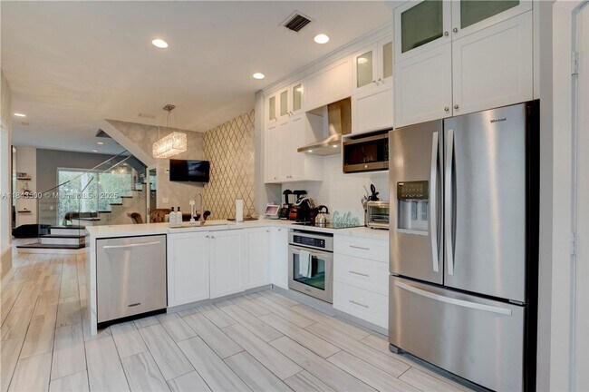 property at 1364 Harbor View W