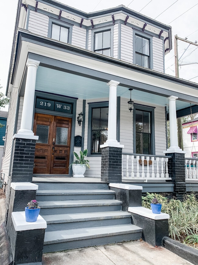 property at 219 W 33rd St