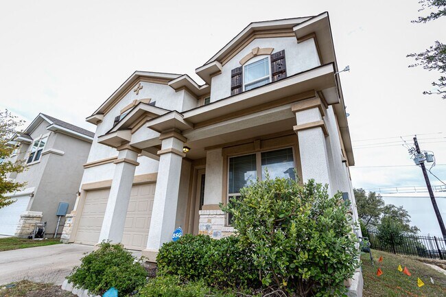 7403 Sunset Heights Cir in Austin, TX - Building Photo - Building Photo