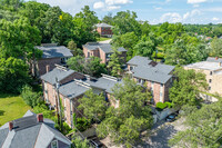 Alpine Haus Condominiums in Cincinnati, OH - Building Photo - Building Photo