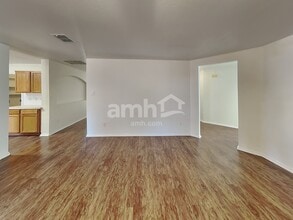 7110 Chambers Creek Ln in Arlington, TX - Building Photo - Building Photo