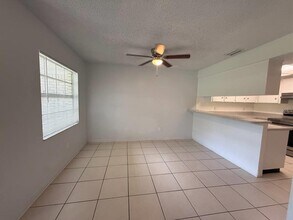 3153 Bloomingdale Villas Ct in Brandon, FL - Foto de edificio - Building Photo