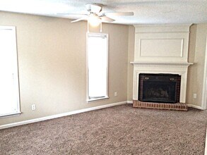 118 Leacroft Way in Durham, NC - Building Photo - Building Photo