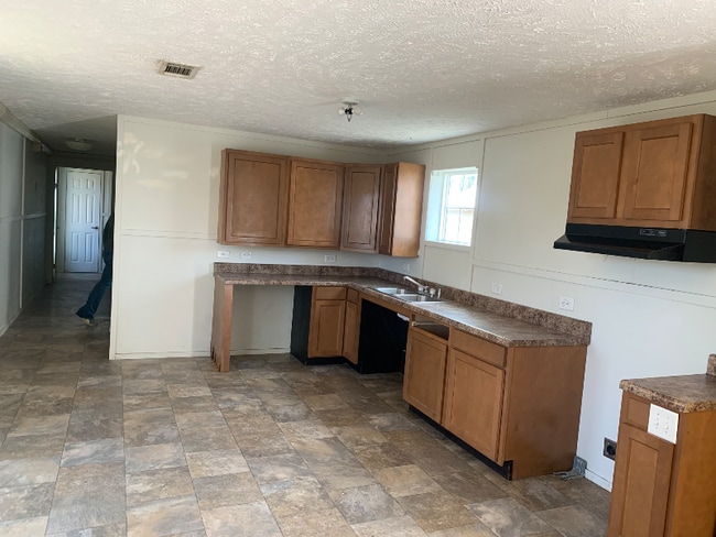 204 Huntington Ave in Mansfield, AR - Building Photo - Building Photo