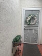 26692 Sinforosa Dr, Unit 3 in Mission Viejo, CA - Foto de edificio - Building Photo