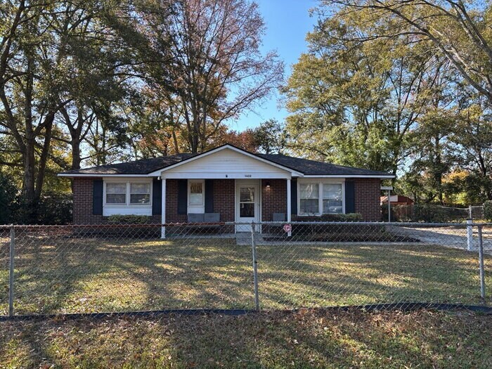 4411 Donwood Dr in Ladson, SC - Building Photo