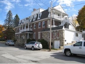 241 Willard St in Berlin, NH - Foto de edificio - Building Photo