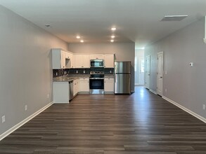 2111 Gln Xing Dr in Durham, NC - Building Photo - Building Photo