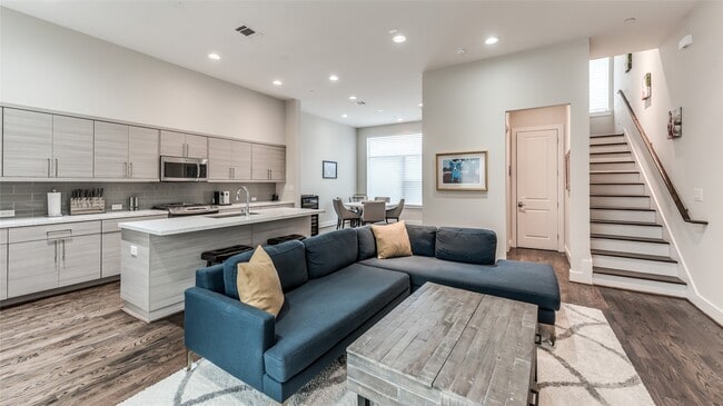 1004 California St in Houston, TX - Building Photo - Building Photo