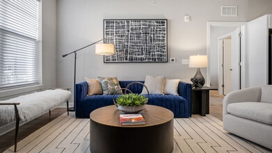 Authentix Kalamazoo in Kalamazoo, MI - Foto de edificio - Building Photo