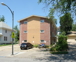 4916 Chicago St Apartments