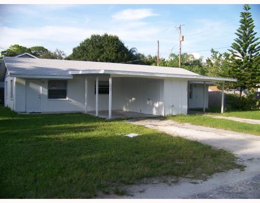 5402-5414 18th St W in Bradenton, FL - Building Photo