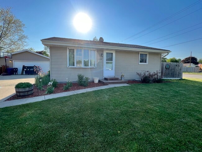 property at 1016 Fieldcrest Dr