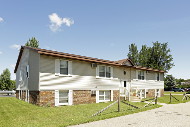 Countryside Apartment Homes in Plover, WI - Building Photo - Building Photo