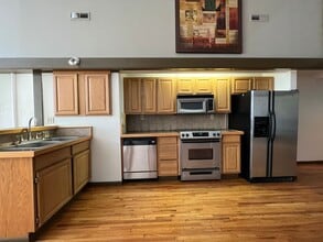 313 Park Central E in Springfield, MO - Building Photo - Building Photo