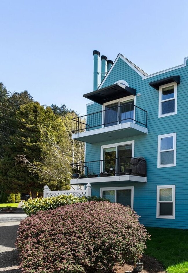 property at 4103 Chilberg Ave SW