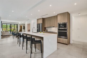 3643 SW 1st Ave in Miami, FL - Building Photo - Building Photo