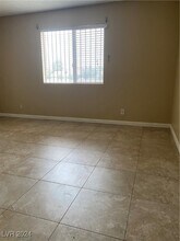 5456 Cabeza Dr-Unit -a in Las Vegas, NV - Building Photo - Building Photo