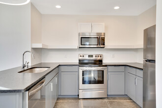 1410 Duncan Ave, Unit 102 in Chattanooga, TN - Foto de edificio - Building Photo