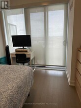 30 Shore Breeze Dr in Toronto, ON - Building Photo - Building Photo