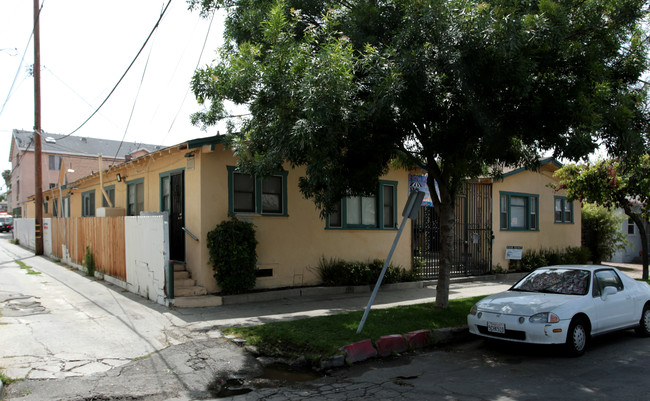 366 Walnut Ave in Long Beach, CA - Building Photo - Building Photo