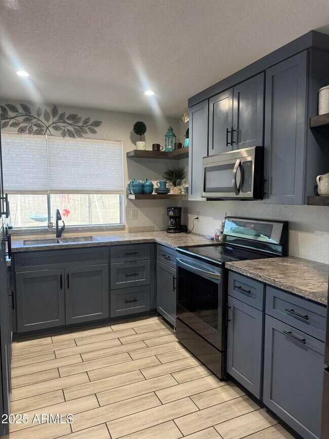 10436 W Ruth Ave in Peoria, AZ - Building Photo - Building Photo