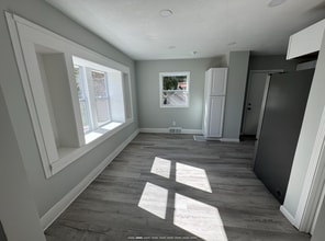 1270 Moore St in Akron, OH - Building Photo - Building Photo