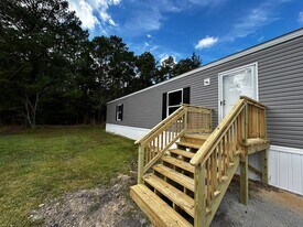 127 Hubert Blvd in Hubert, NC - Building Photo