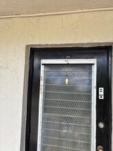 9401 Lime Bay Blvd in Tamarac, FL - Building Photo - Building Photo