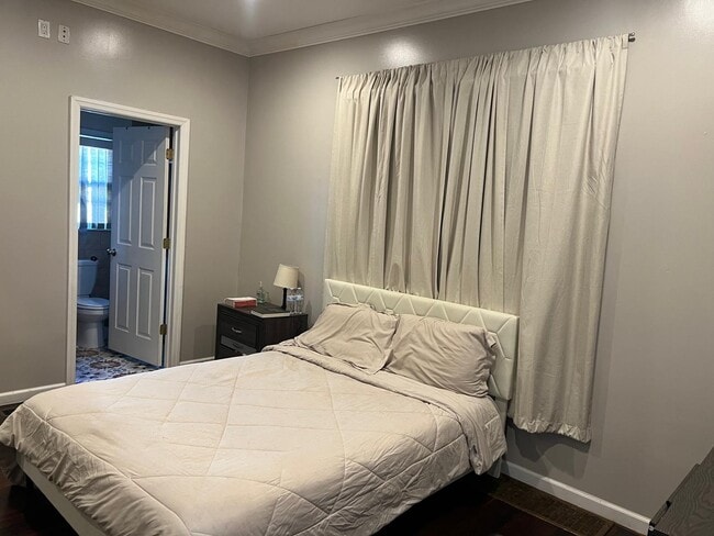 1444 Esterbrook Ave, Unit Apt 1 in Rahway, NJ - Building Photo - Building Photo