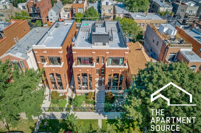 875 W Lill Ave, Unit H in Chicago, IL - Building Photo - Building Photo