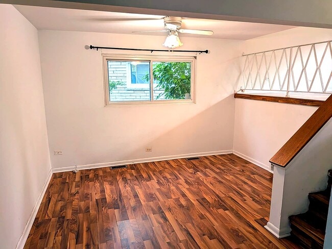 property at 386 Dover Ln